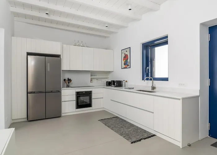 Nabia By Milos Concierge Adamantas (Milos)