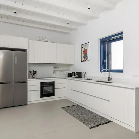 Nabia Milos 4 Bedrooms Sunset View Adamantas (Milos)