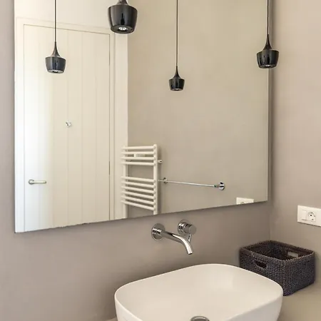 Villa Nabia By Milos Concierge