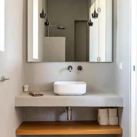 Nabia By Milos Concierge * Adamantas (Milos)