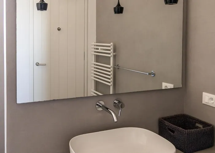 Villa Nabia By Milos Concierge